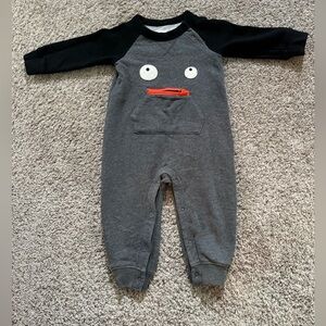 Baby Gap Romper size 12/18 months , halloween theme